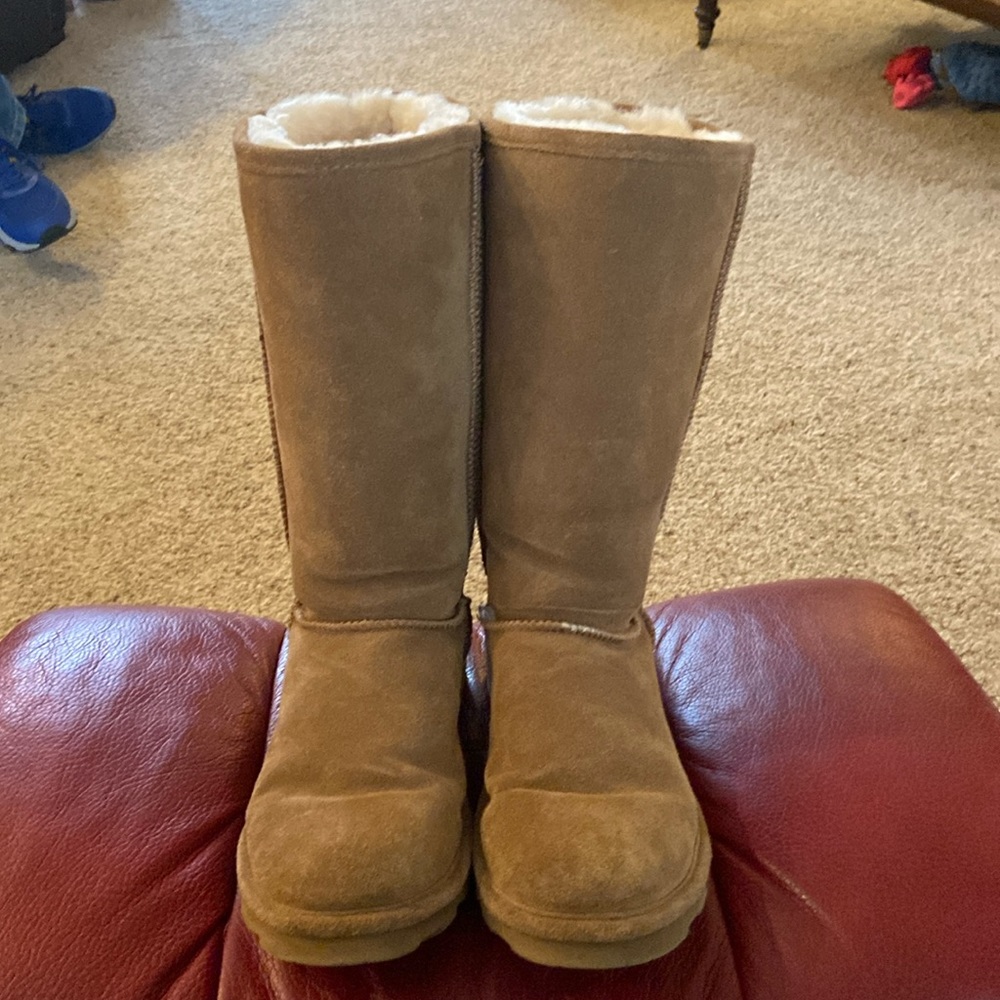 BearPaw Elle Hickory Tall Shearling Boots 9